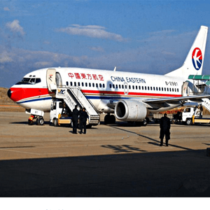 果洛玛沁航空运输航空快运业稳步发展的原因是什么？